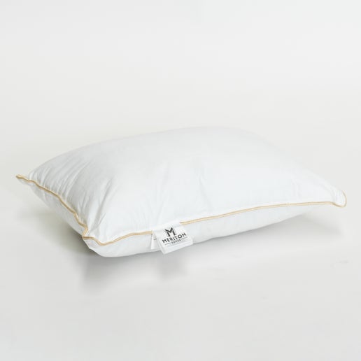 Shhh Silk X Meriton Suites Silk Serenity Travel Set